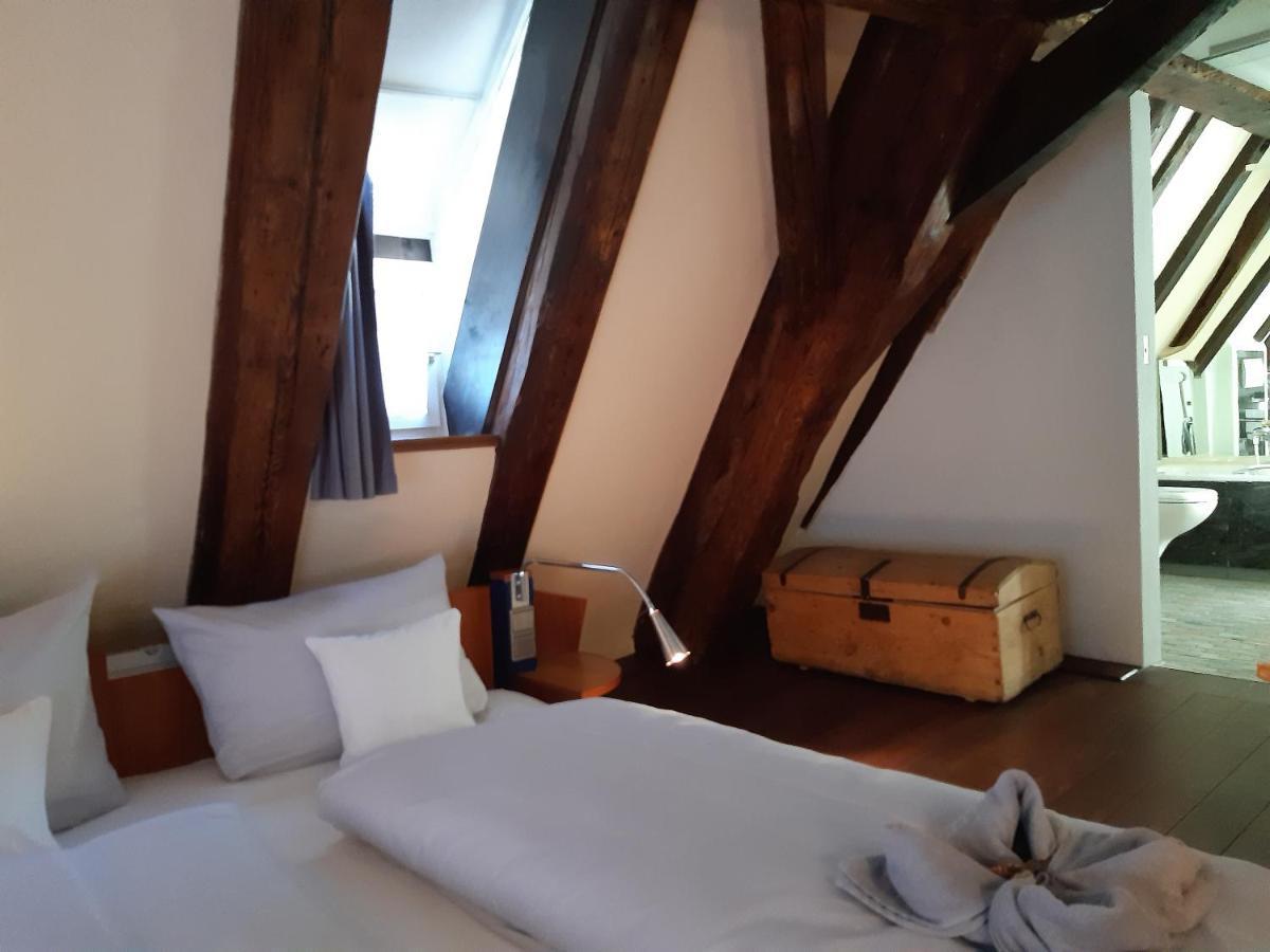 فندق Schiefes Haus أولم المظهر الخارجي الصورة