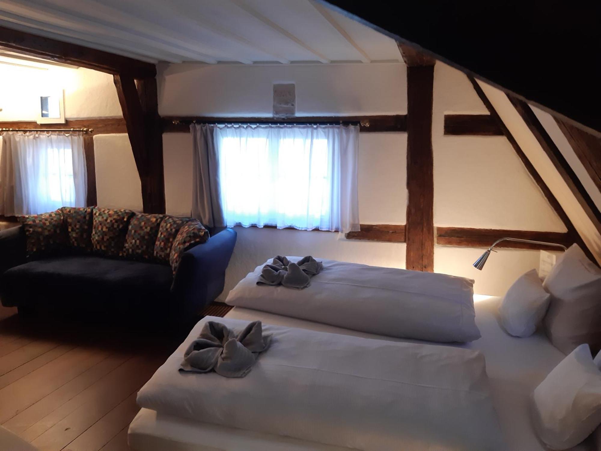 فندق Schiefes Haus أولم الغرفة الصورة
